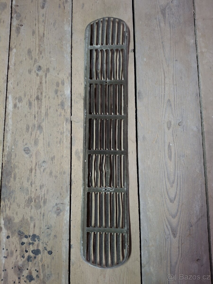 Mřížka čela Škoda1000MB - 2