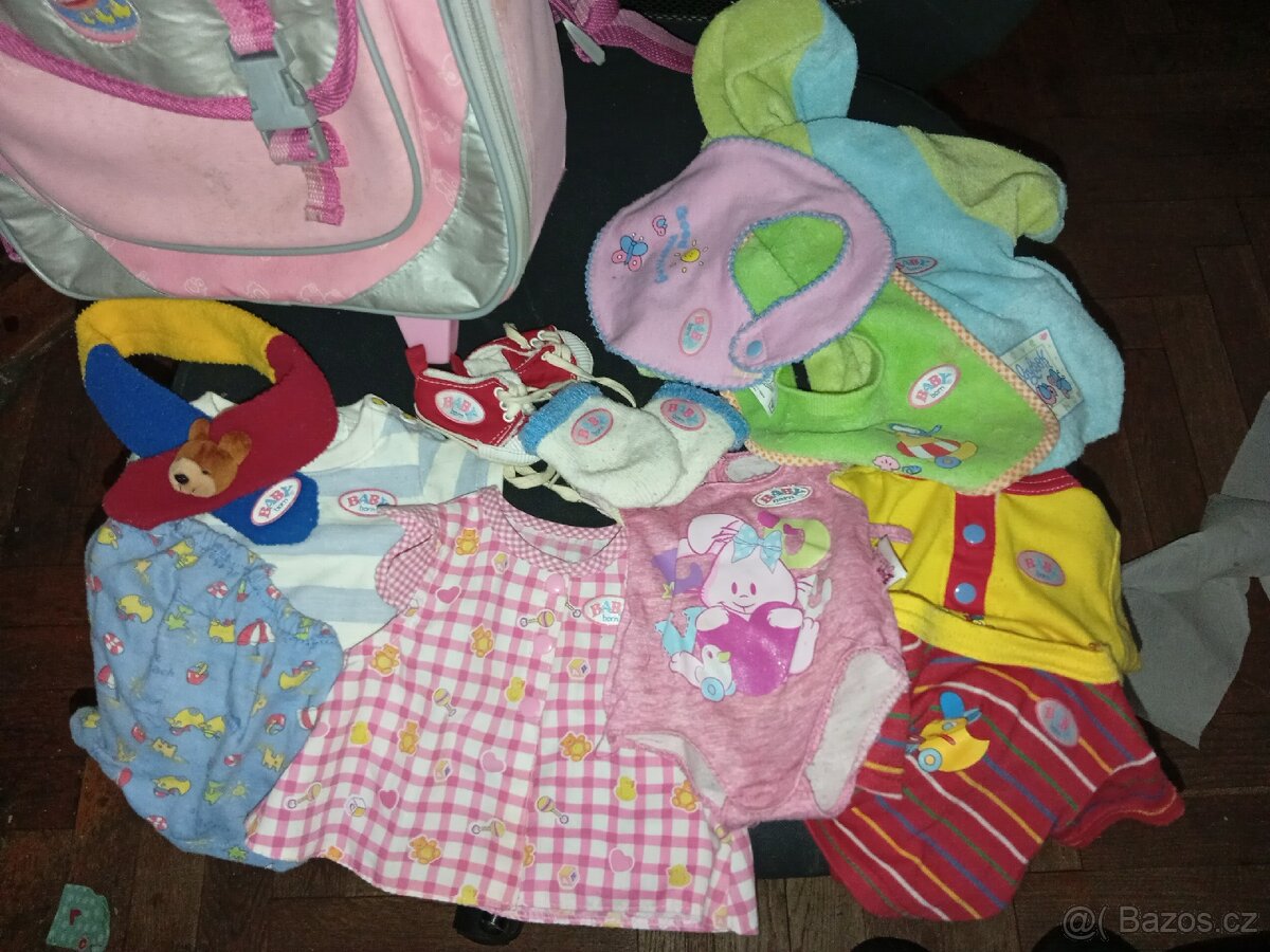 Baby Born kufřík+ oblečky - 2