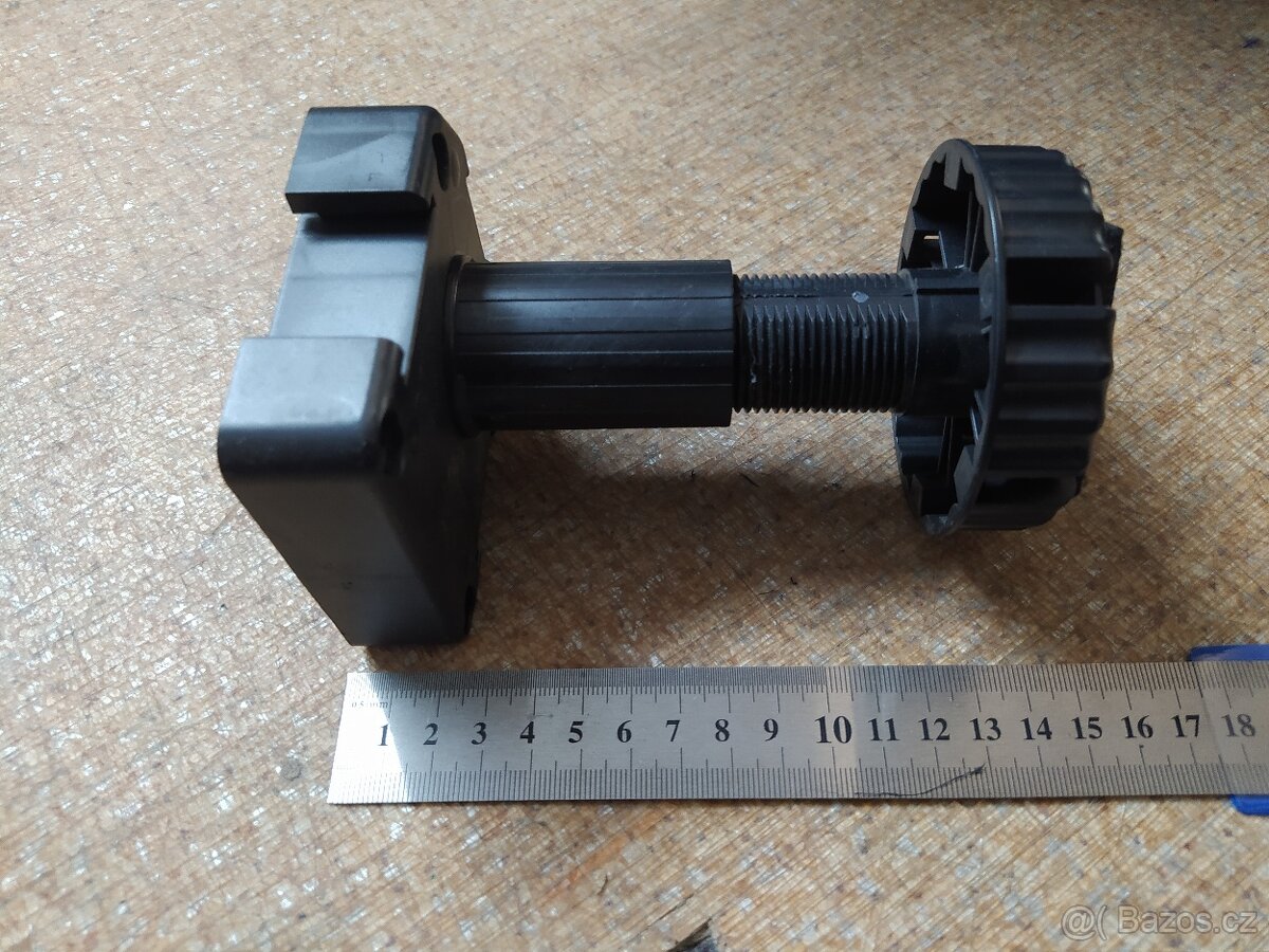 Prodám soklové nožičky - 2