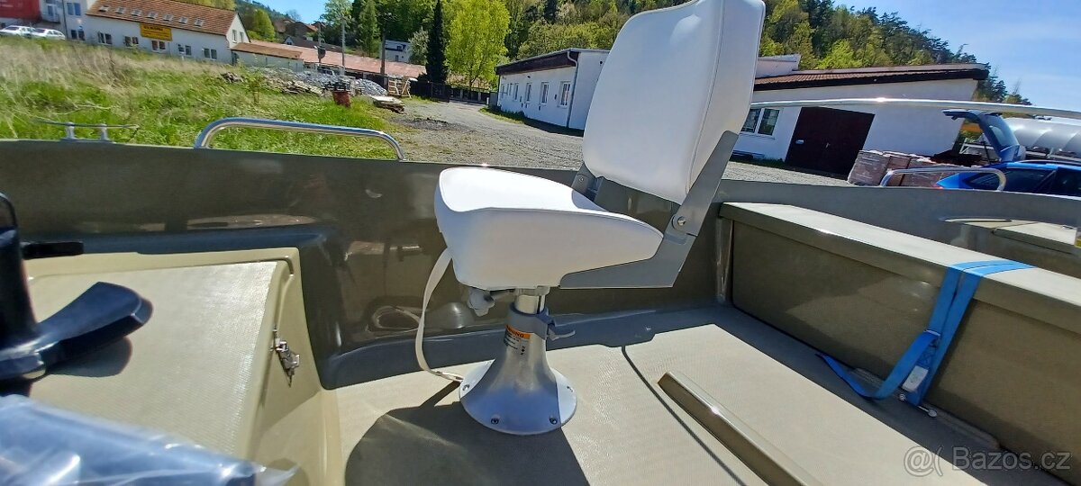 Přívlačový, rybářský člun Nikol 400 - 2