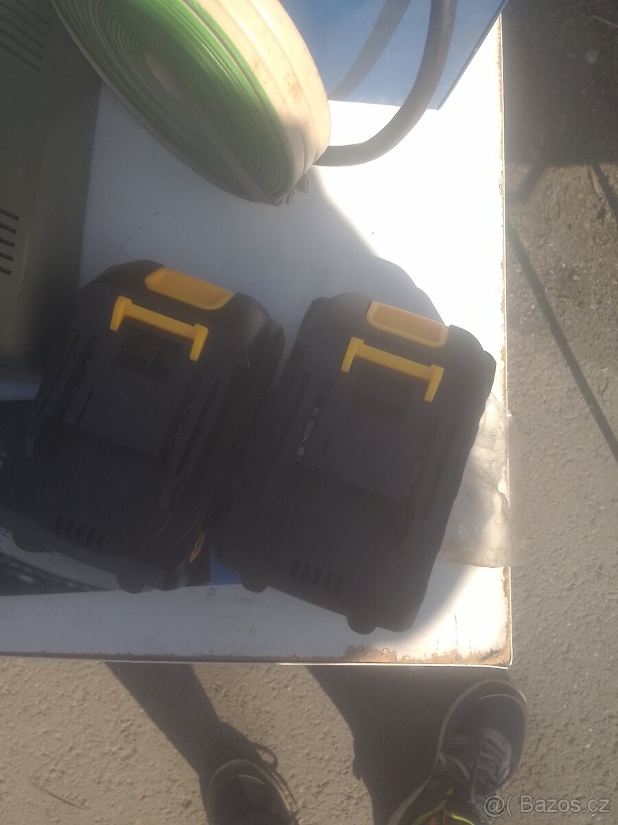 Akumulátor 21 V - 2ks - 2