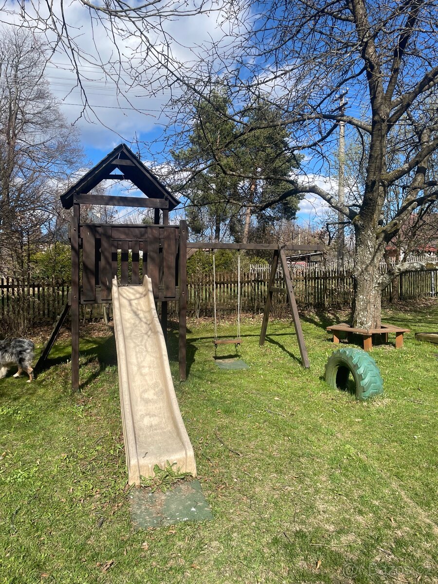 Dětské hřiště klouzačka, houpačka a stříška - 2