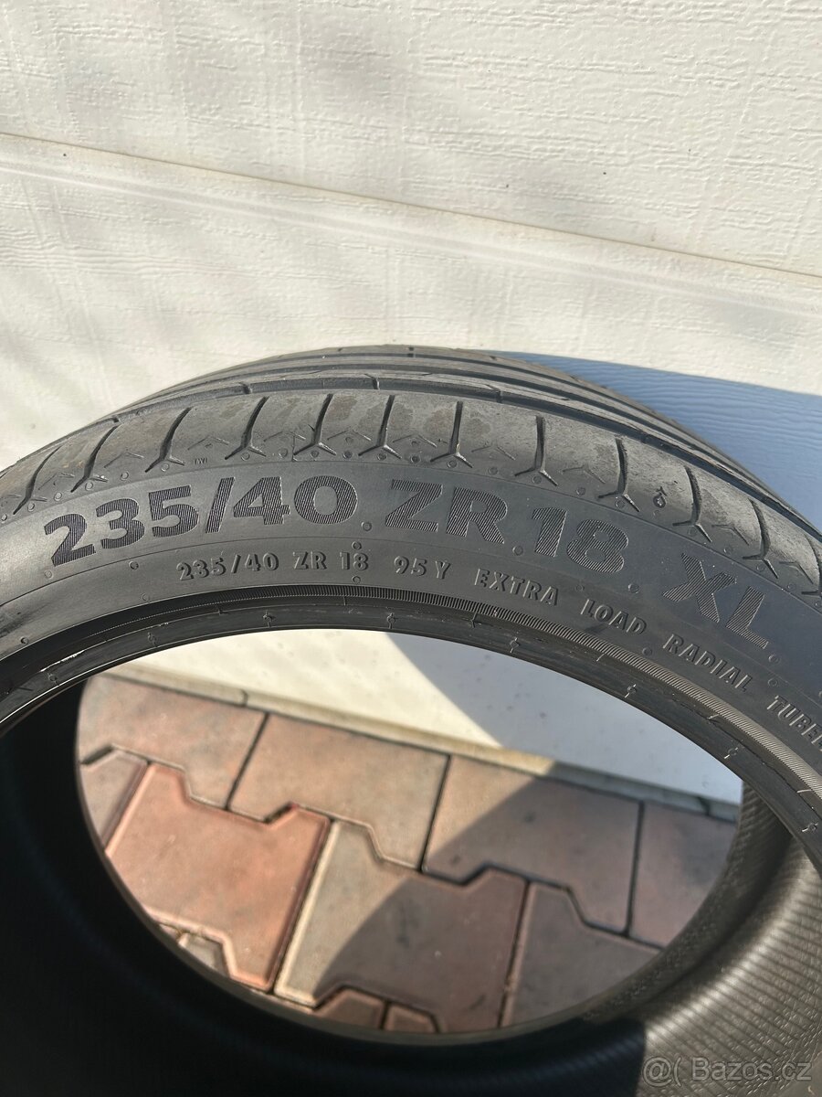 Letní pneu 235/40 r18 - 2