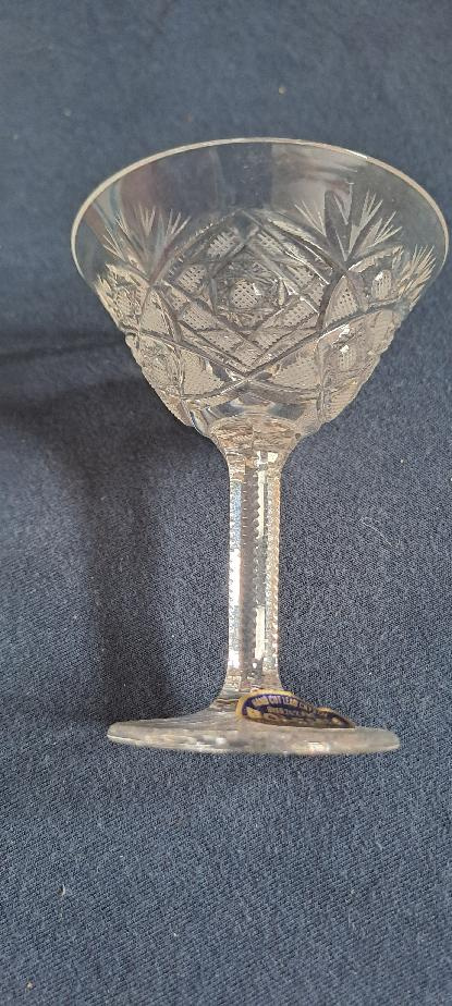 6 ks broušených skleniček na likér Nová cena 400,- - 2