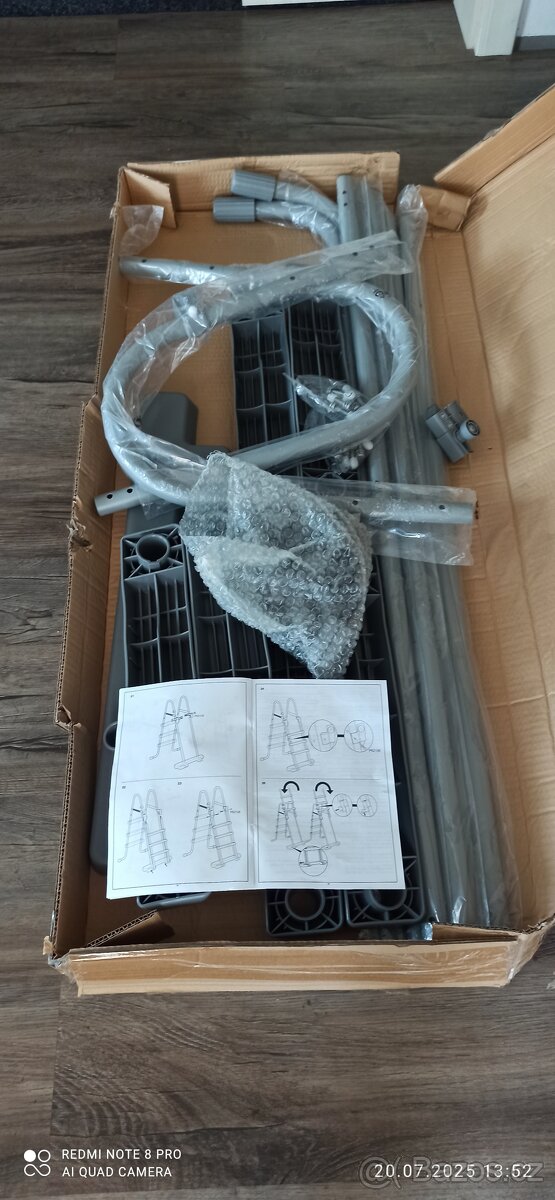 Schůdky k bazénu nove - 2