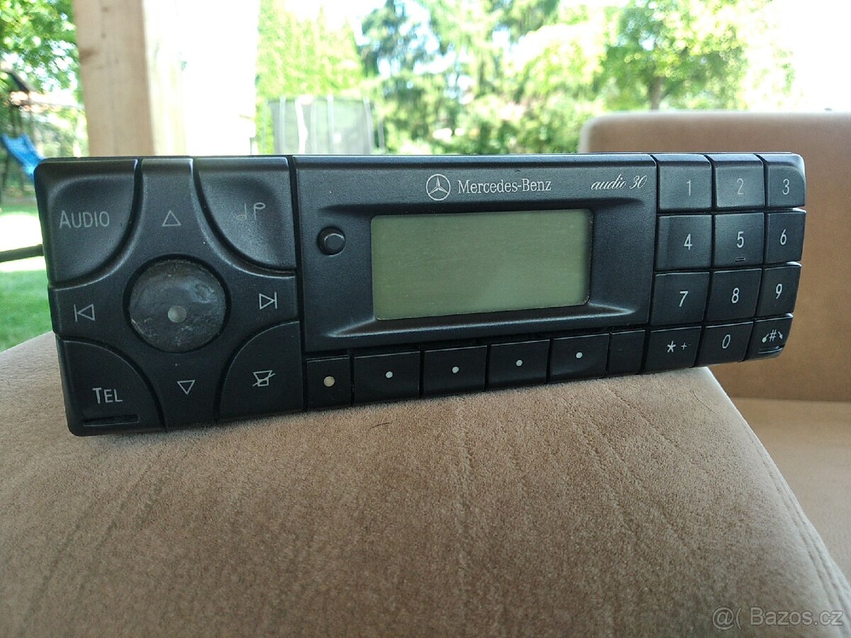 Mercedes Audio 30 - 2