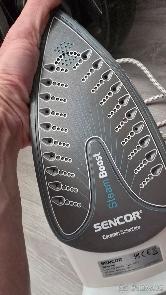 Prodám žehličku Sencor - 2