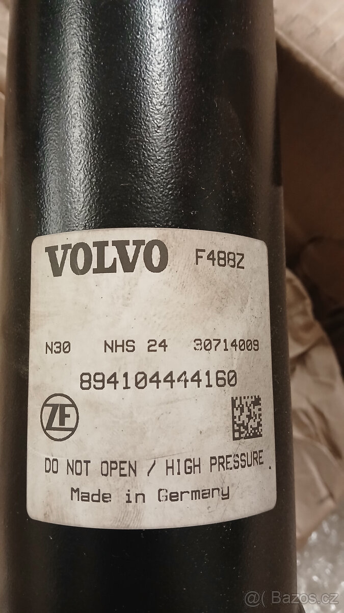 Volvo V70 P2 Tlumiče pérování nivomat sport - 2