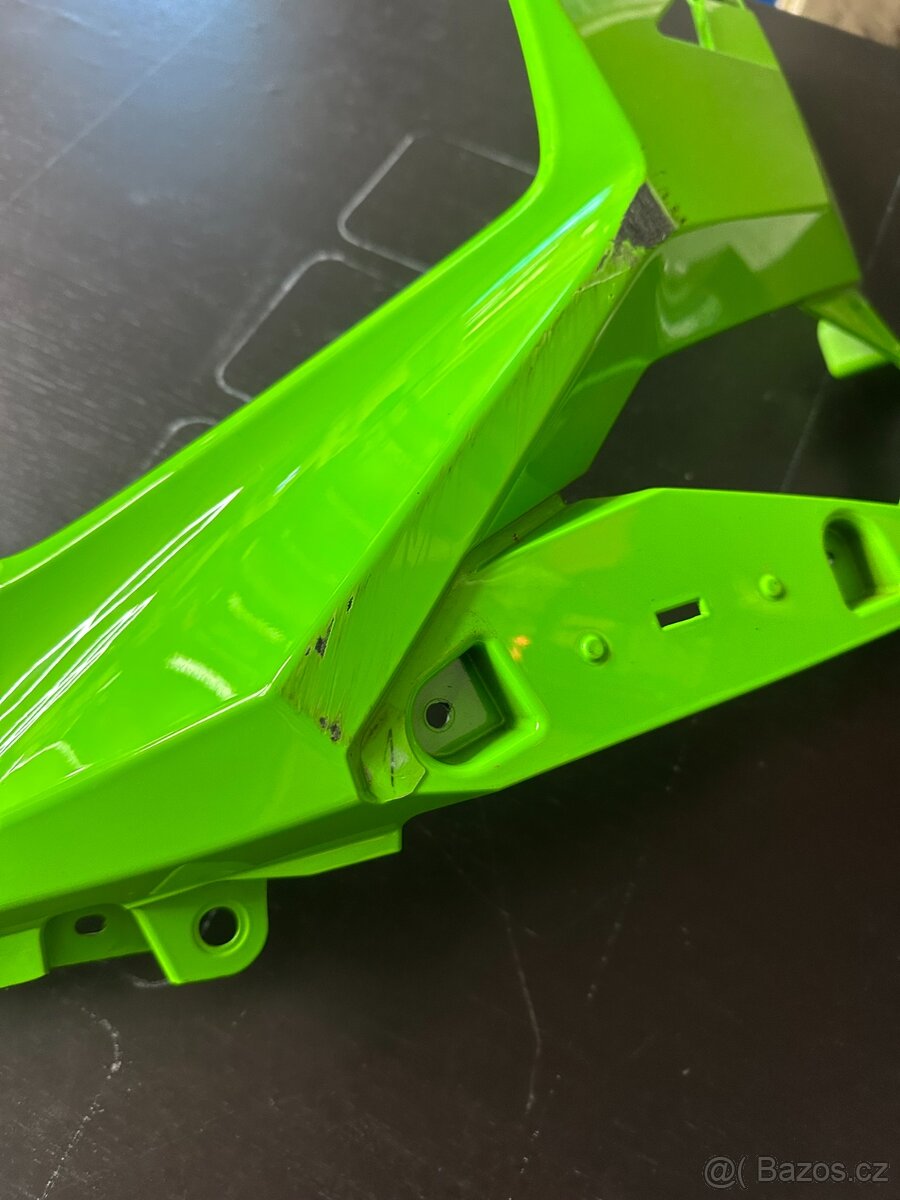 Levá spodní boční kapotáž (lower side cowling) - 2