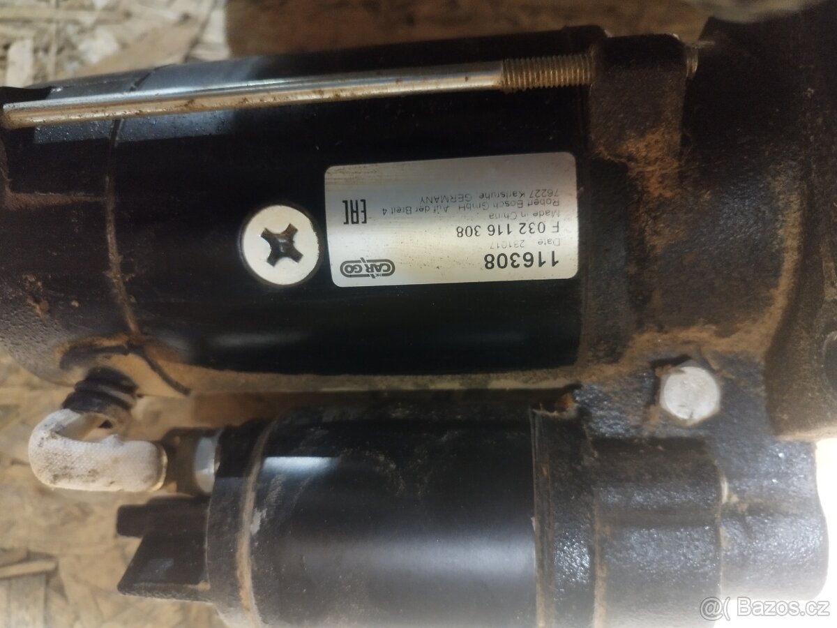 Startér manipulátor JCB - 2