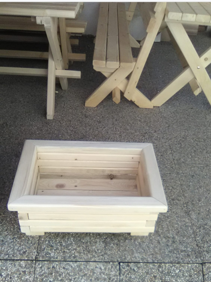 Prodám květináče z masivu,různé rozměry. - 2