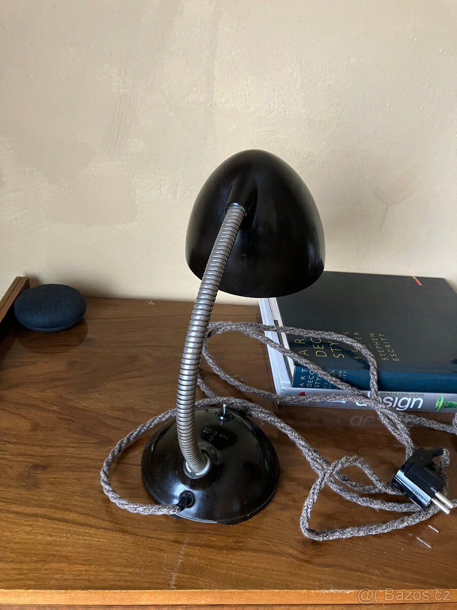 Funkcionalisticka bakelitova lampa typ 11105 - 2