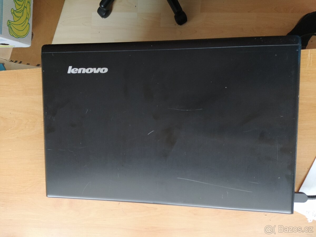 17,3" notebook Intel i5 až 3,2ghz; 2gb grafika, Windows 11, - 2