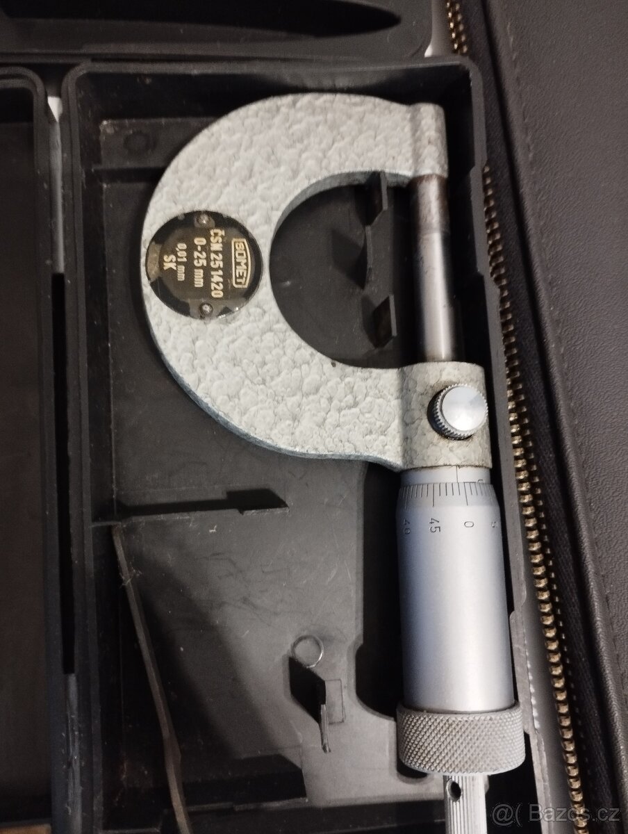 Prodám 5 metrů na měření. - 2