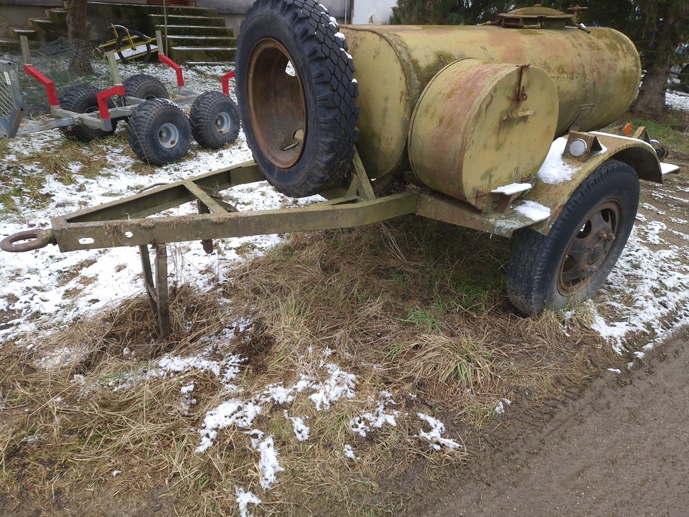 Ruská cisterna 1200 l typu CV-1,2 - 2