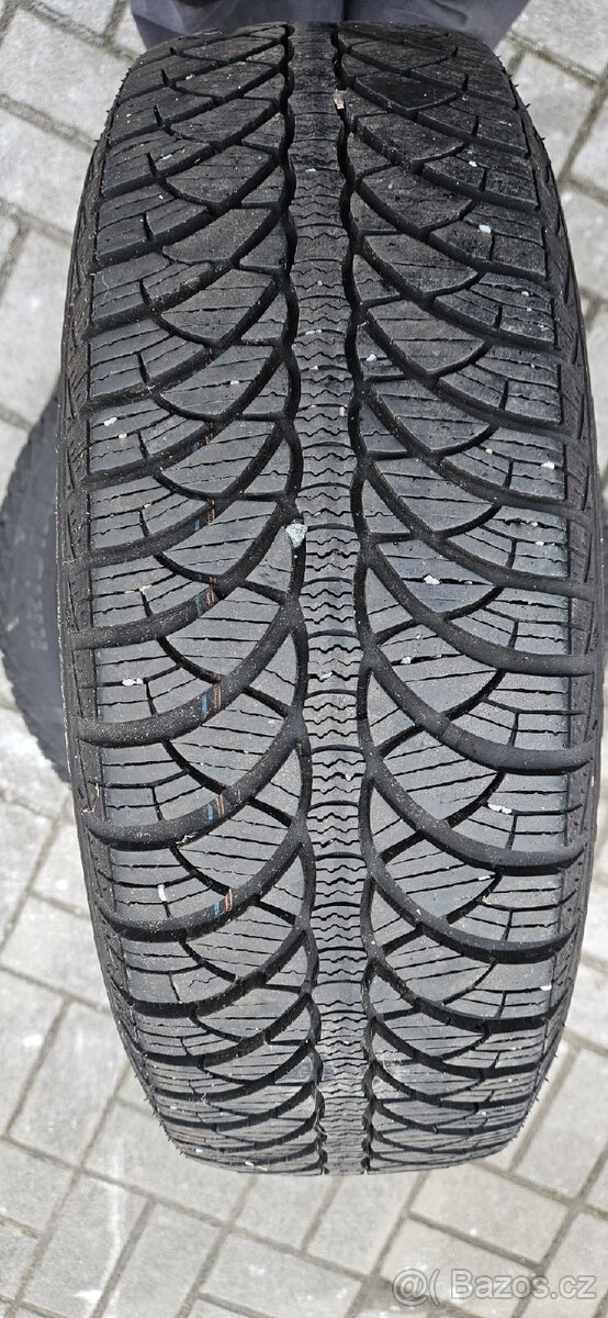 2 zimní kola 185/65R15 - 2