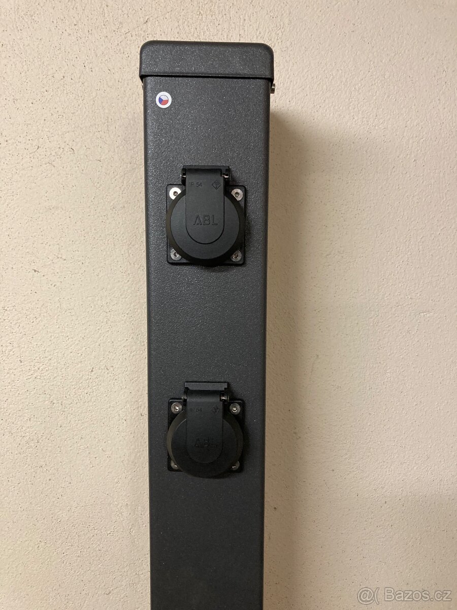 Zahradní zásuvkový sloupek - 2