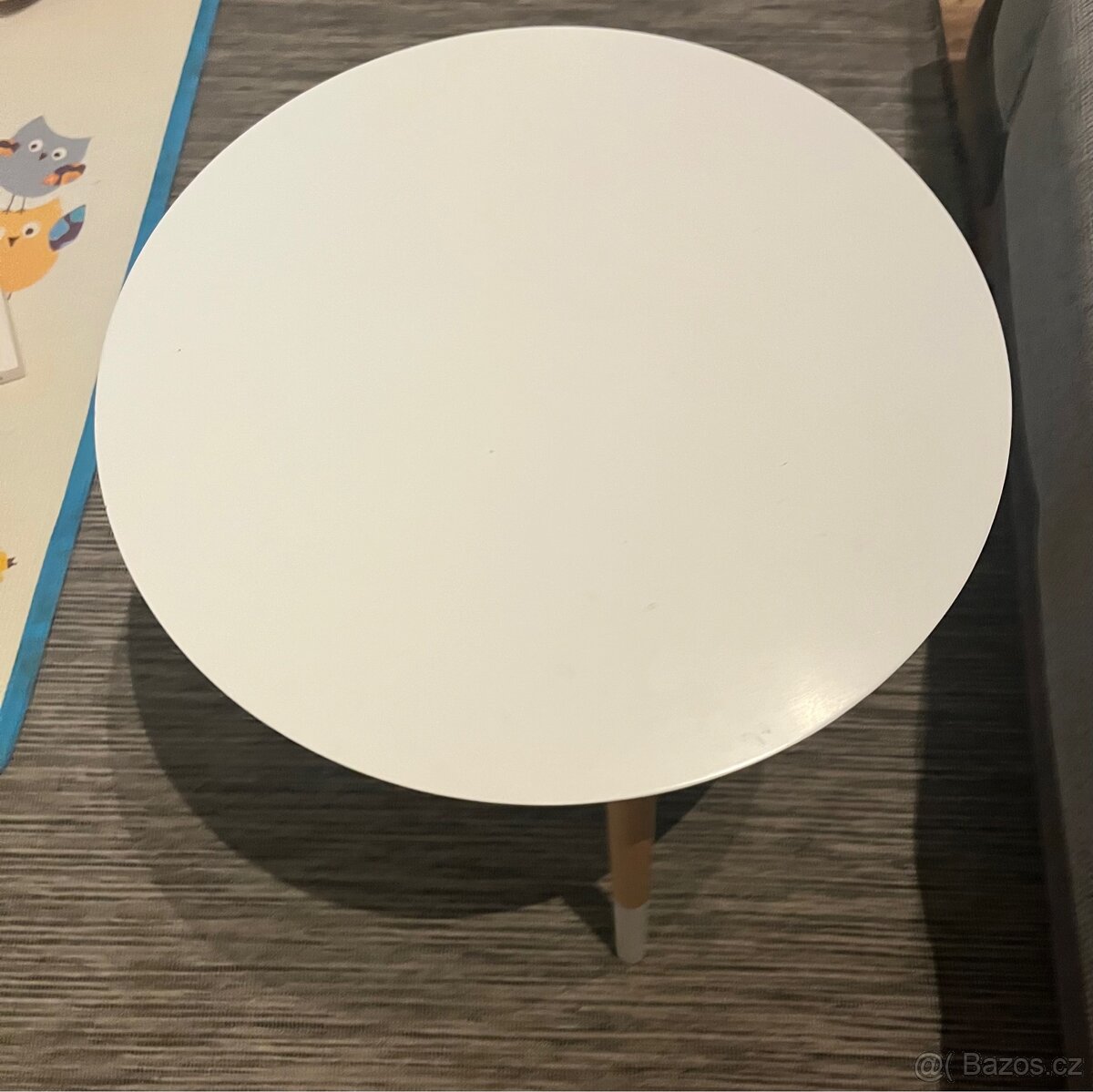 Konferenční stůl kulatý - 2