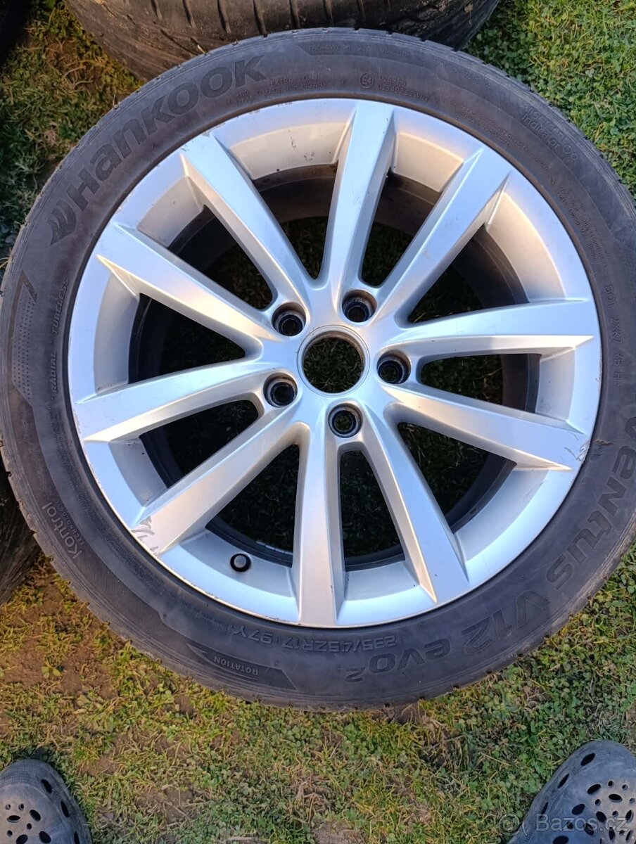 5x112 R17 ET47 - 235/45 97Y - 2