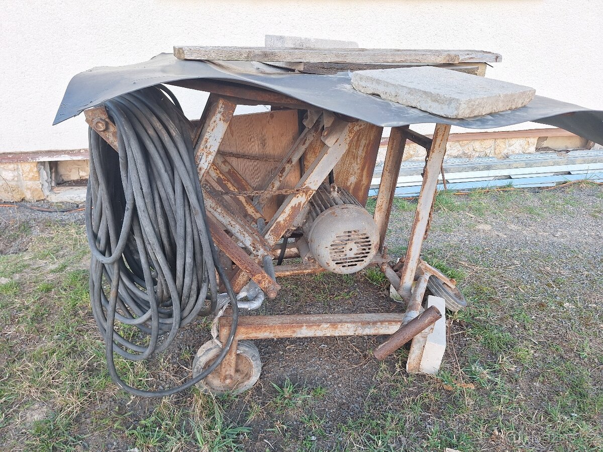 Prodám cirkularku - 2