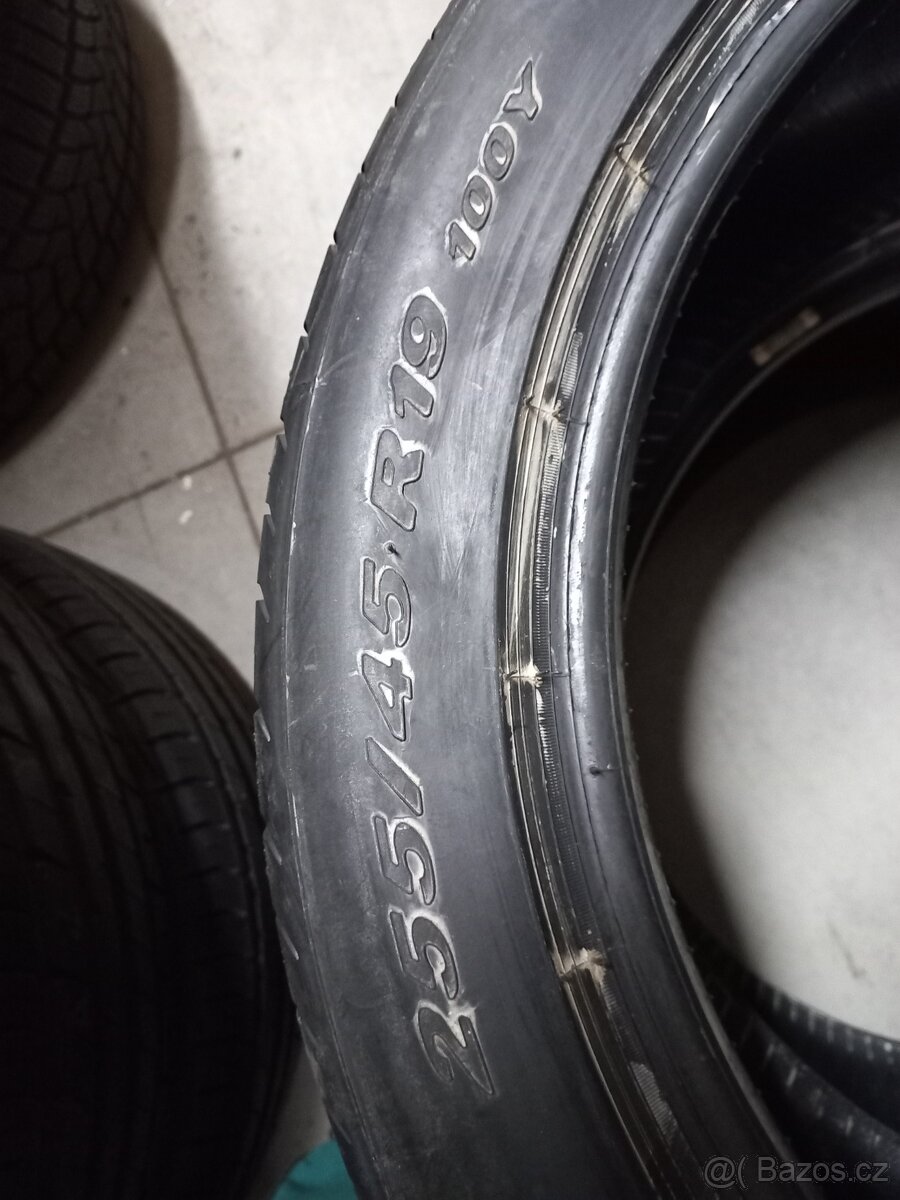 Pirelli 255/45/19 100Y - 2