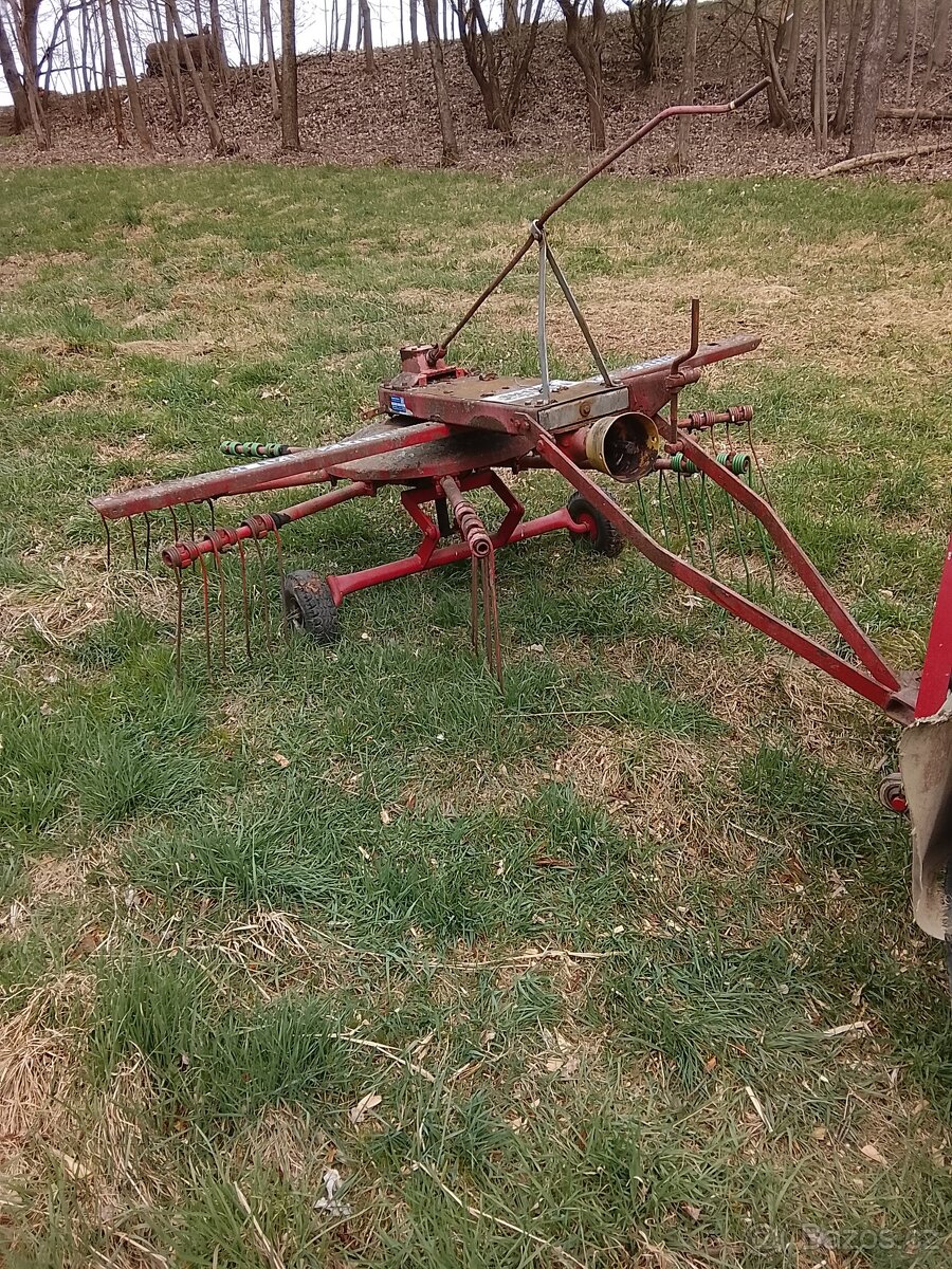 Nahrnovač sena za traktor - 2