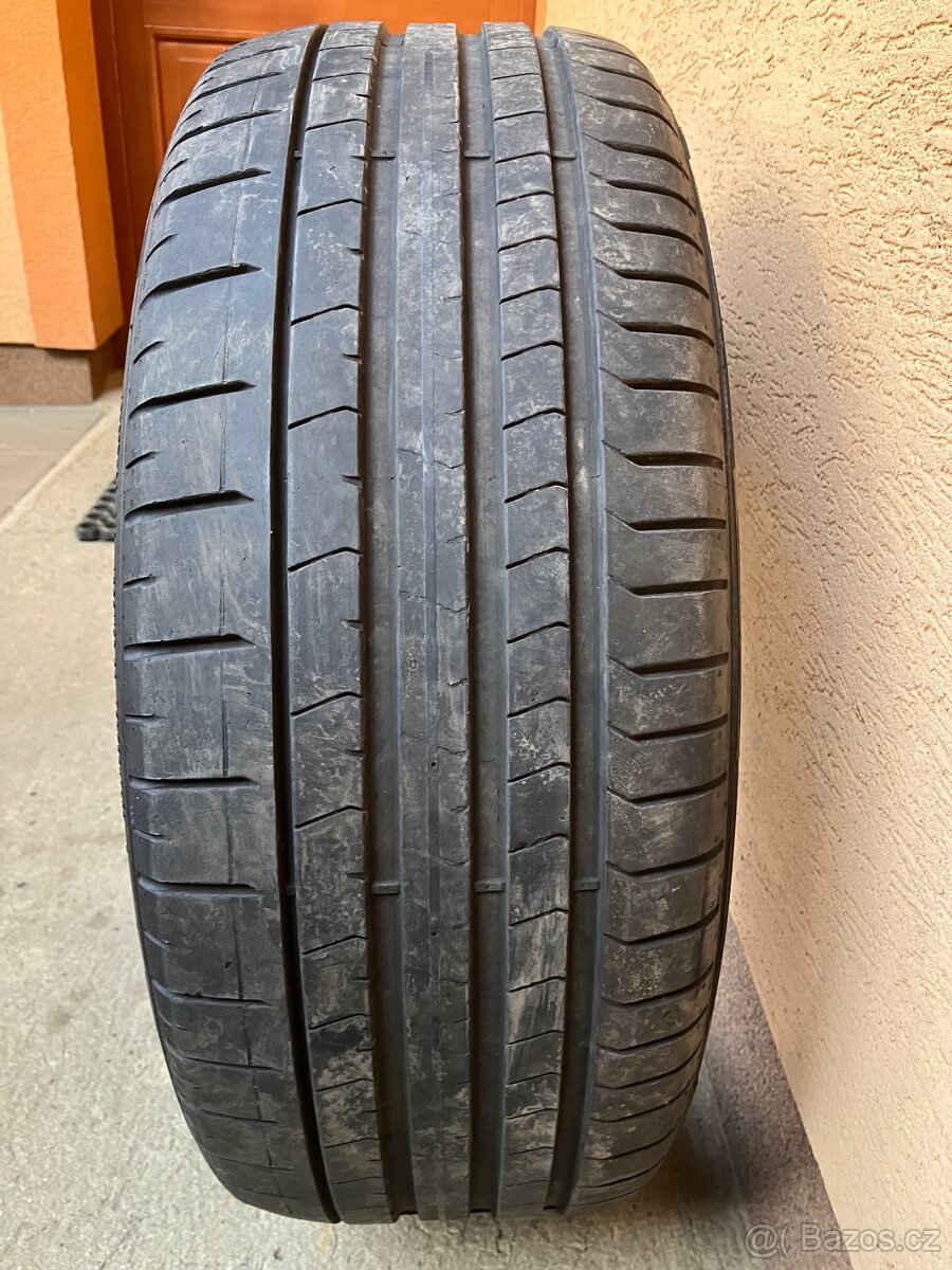 Letní Pirelli 245/45/20 - 2