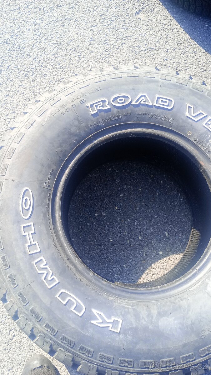 Pneu kumho 325/60 r 15 - 2