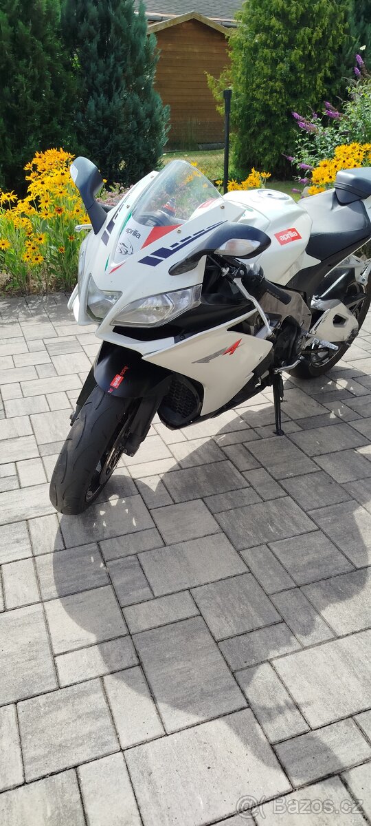 Aprilia RAV4 - 2