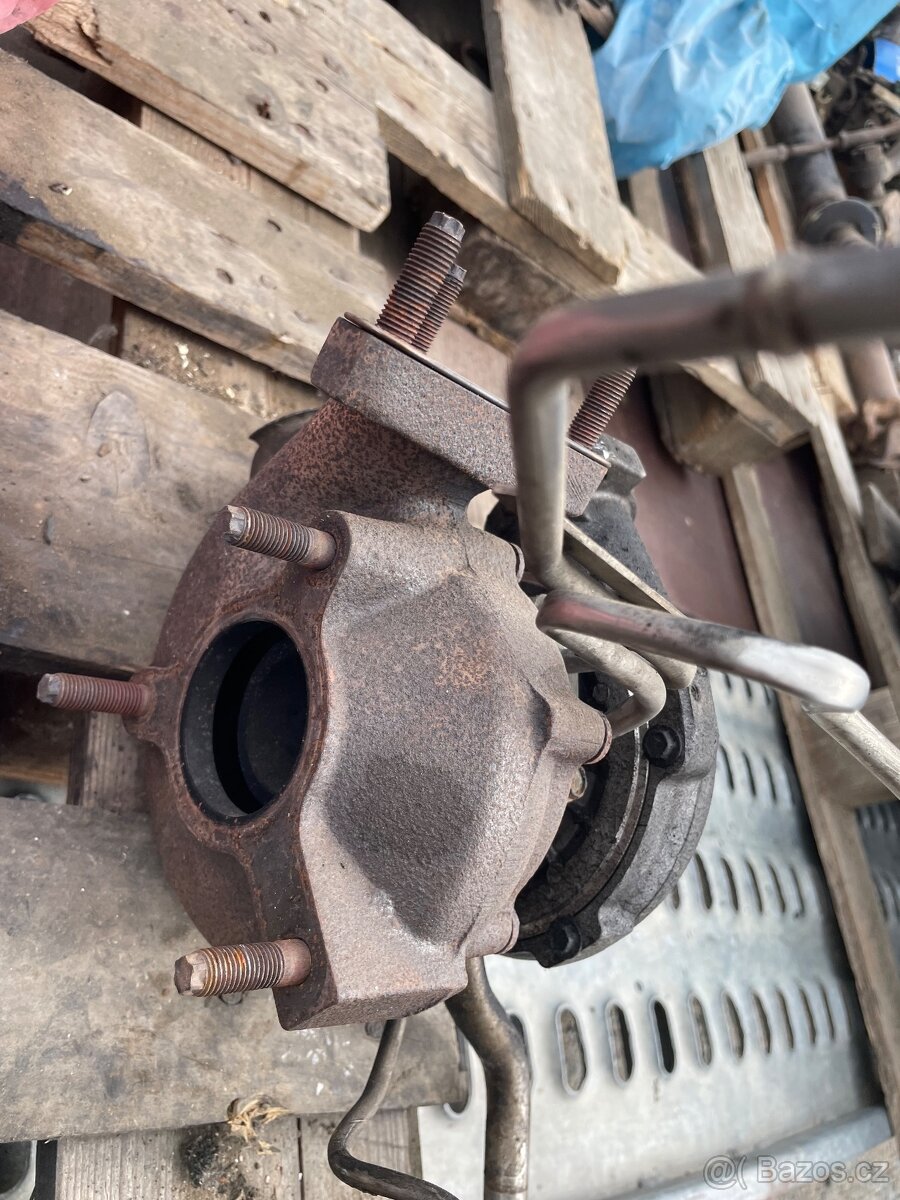 Turbo nissan navara d40 / pathfinder - 2