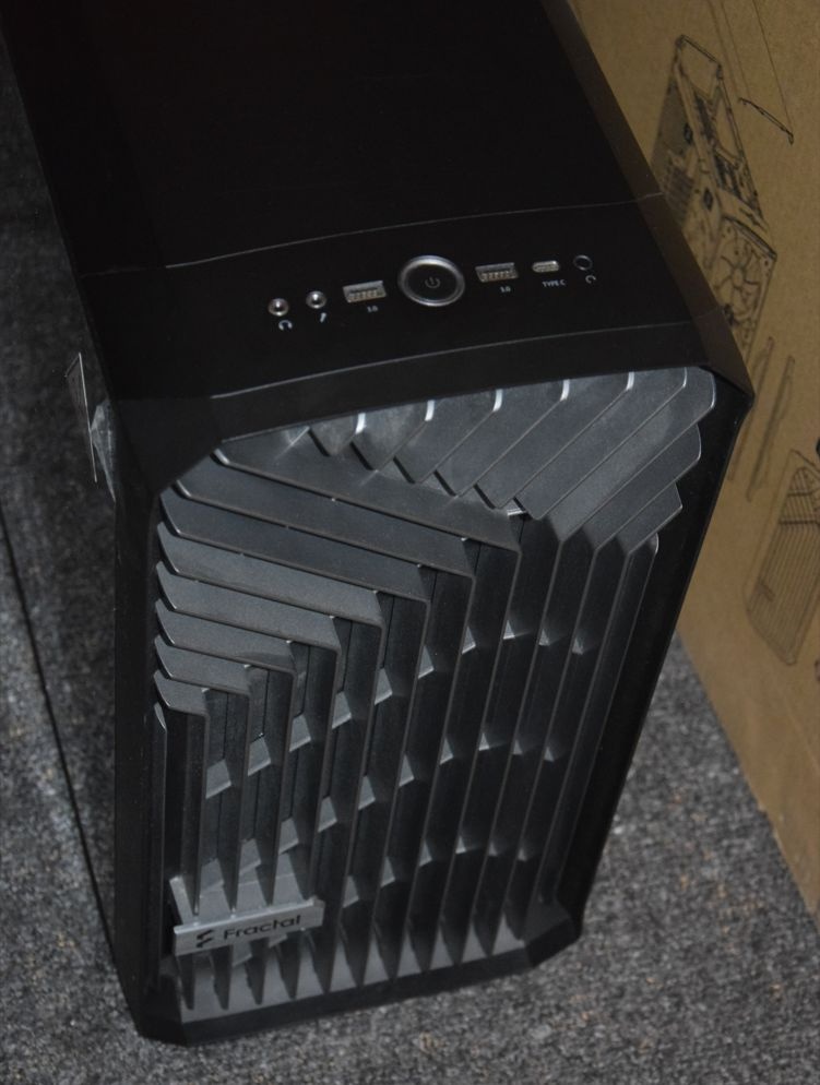 Fractal Design Torrent Black TG, super airflow,USB-C vpředu - 2