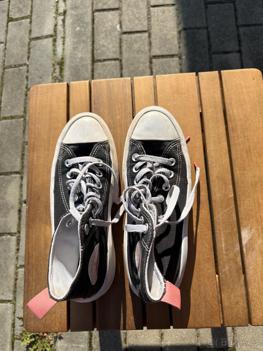 Prodáme dětské boty Converse - 2