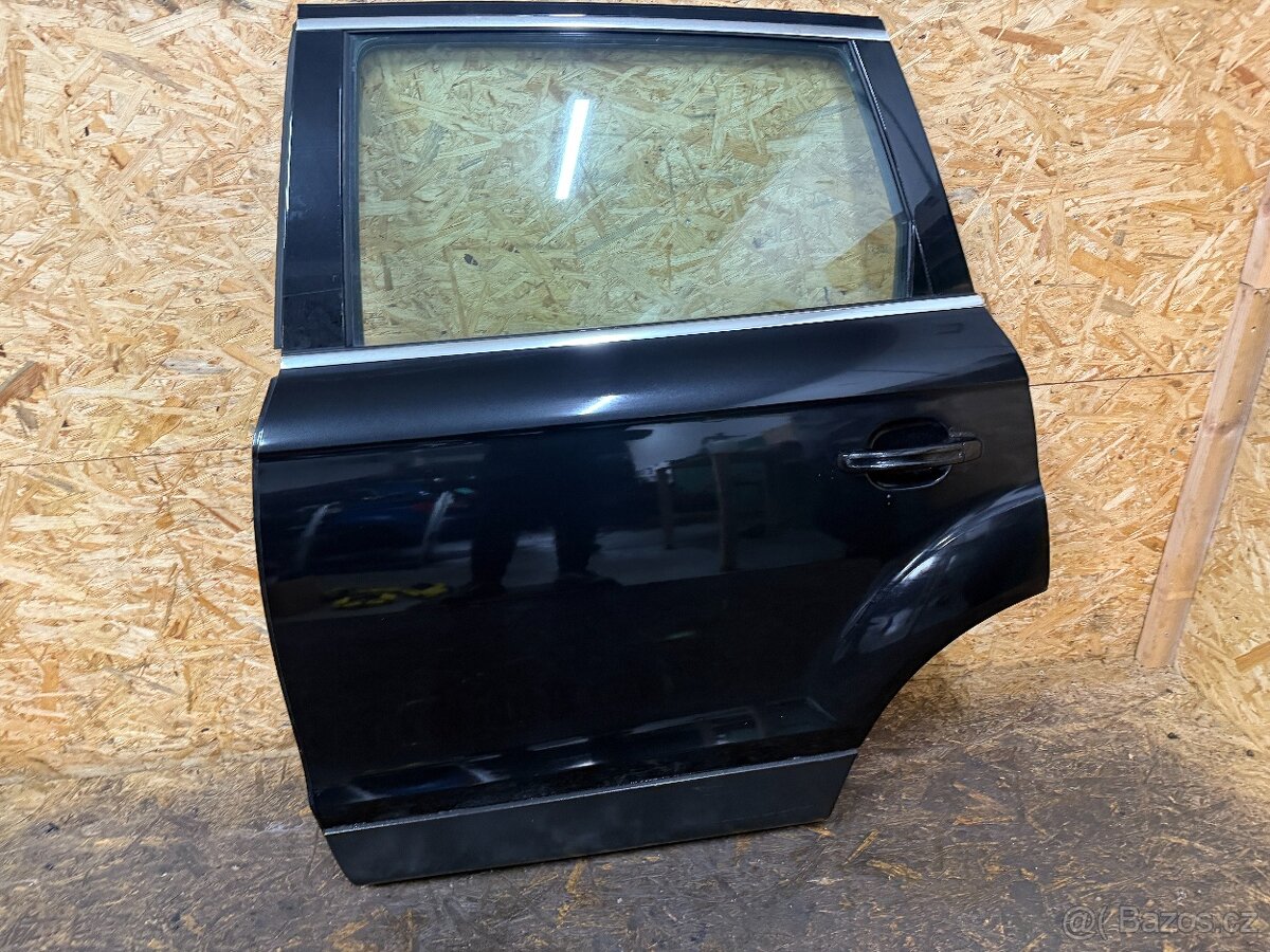 NASTROJENÉ LEVÉ ZADNÍ DVEŘE AUDI Q7 4L LZ9Y - 2