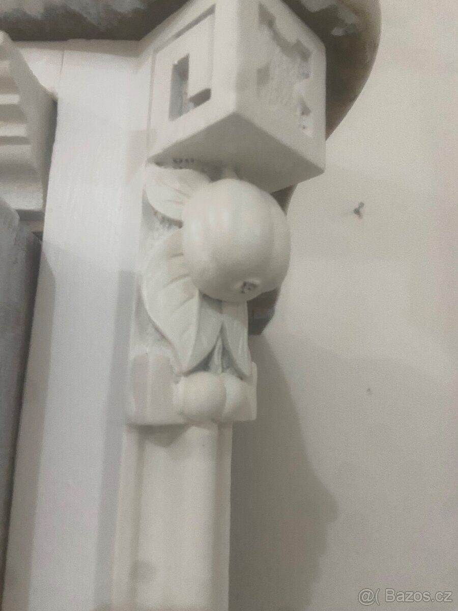 Historická repasovaná komoda s nádstavcem - 2