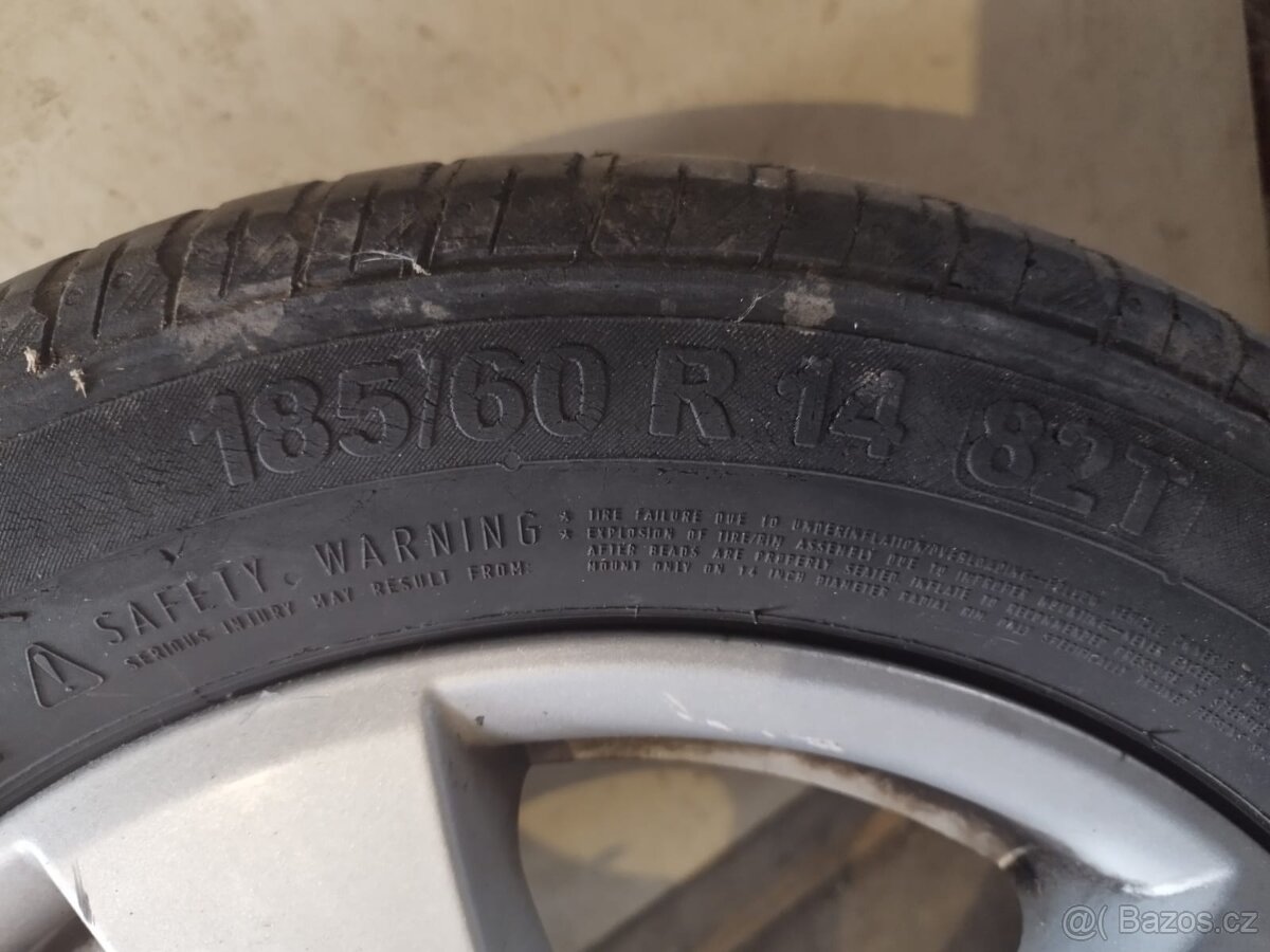 prodam sadu 4 letnich pneu vcetne alu 185/60/14 - 2