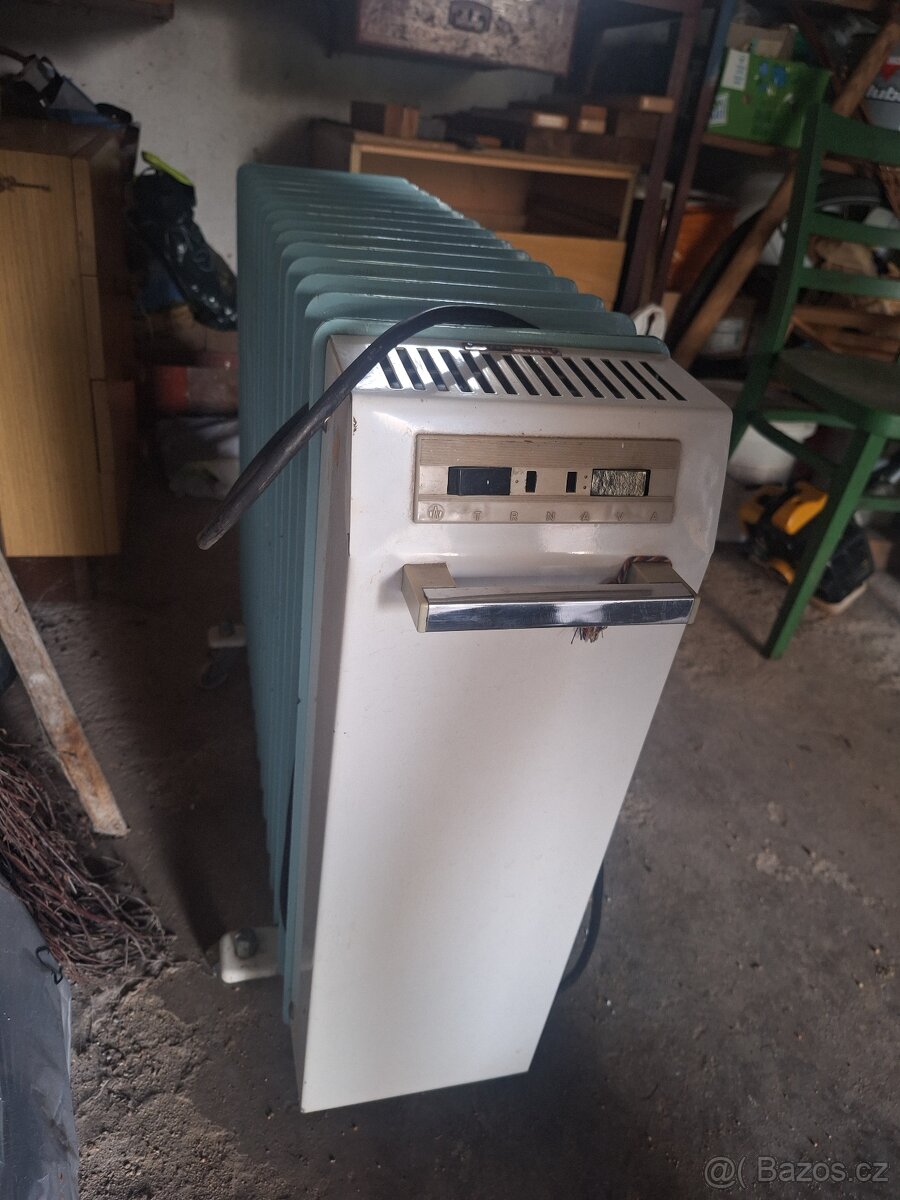 Prodám starší olejový radiátor - 2