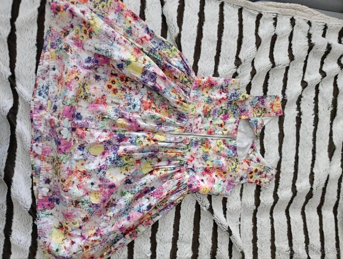 Šaty vel.tak 150 - 2