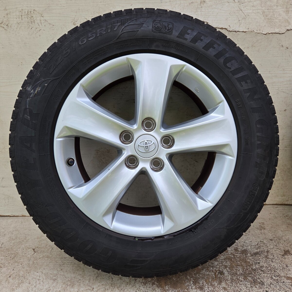 Toyota RAV4 17" 5x114,3, pneu 225/65R17 - 2