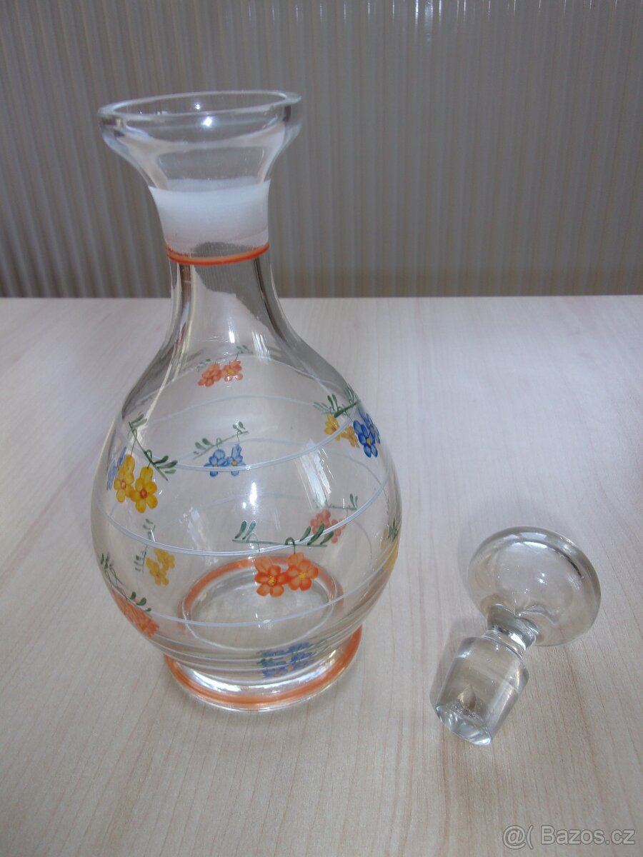 STARÁ KARAFA S RUČNĚ MALOVANÝM KVĚTINOVÝM VZOREM - 2