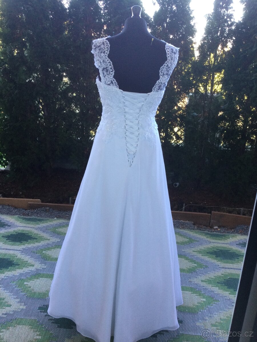 Svatebni saty MS moda s vleckou - 2