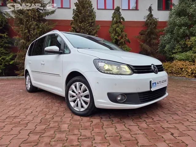 Touran 2.0TDI 103kW Highline DSG,7.míst,xenon,tažné,Webasto - 2
