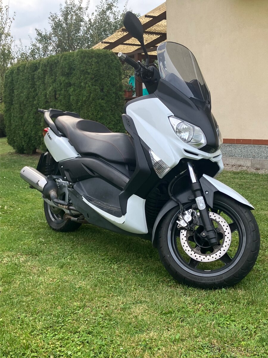 Yamaha x-max 125cm - 2