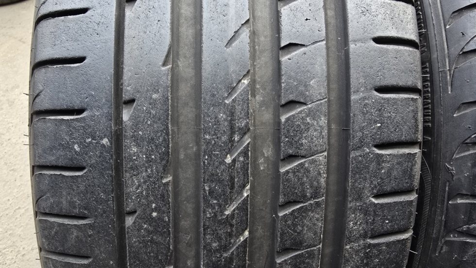 Letní pneu 255/40/20 Good Year - 2