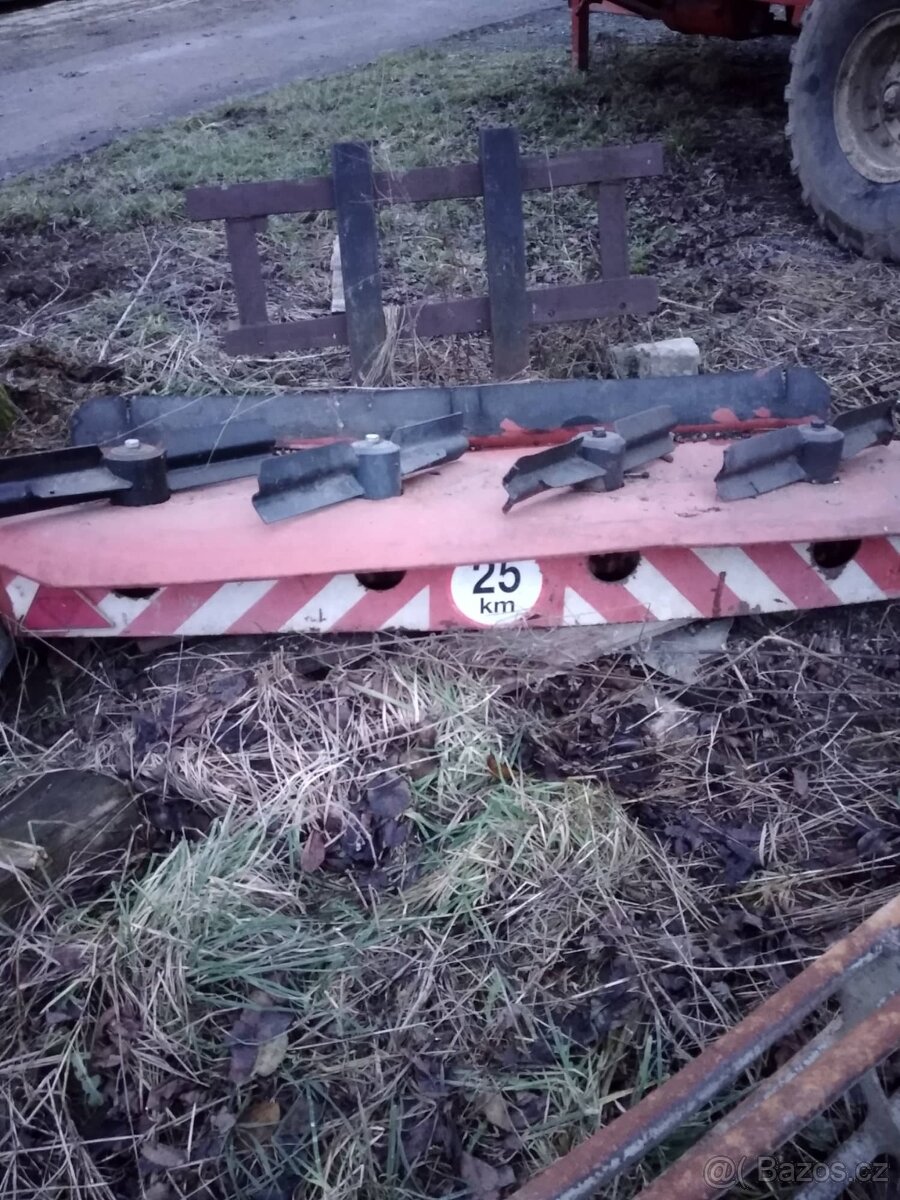 rozmetadlo RUR stůl - 2