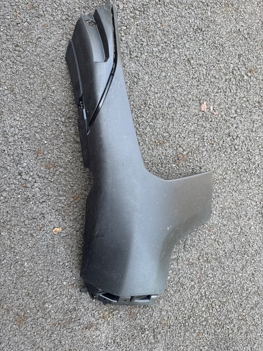 Plast nárazníku peugeot 3008 -9810869977 - 2