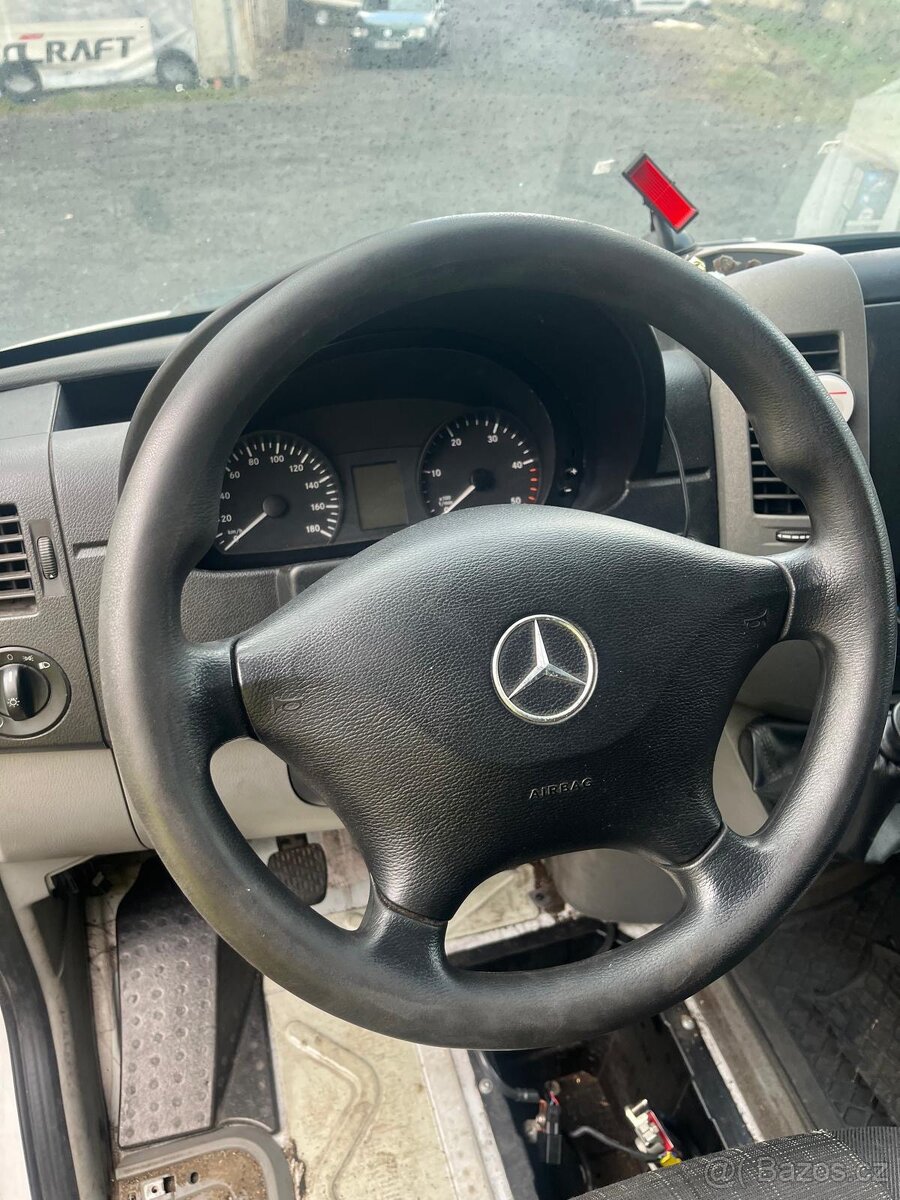 Mercedes-benz Sprinter - 2
