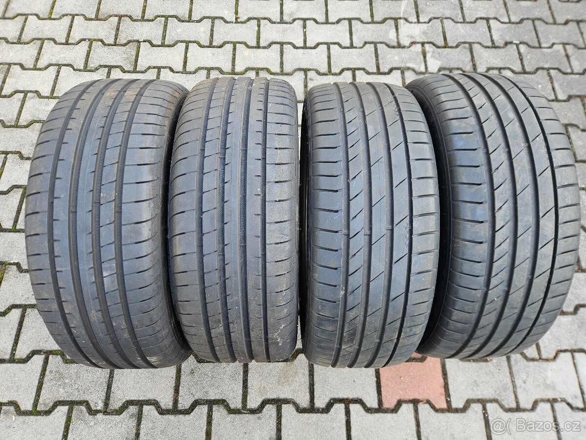 Letní pneumatiky 235/45/19 - 2