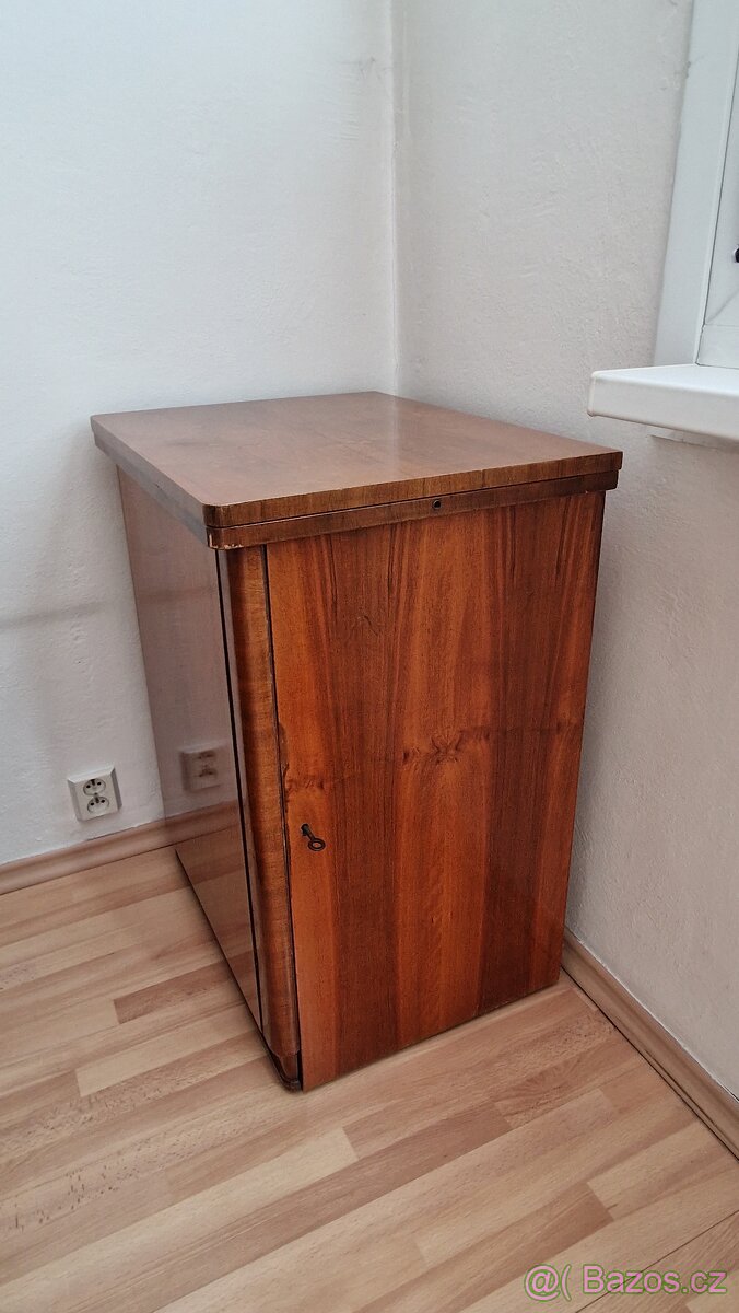 Šicí stroj Minerva 122 - 2