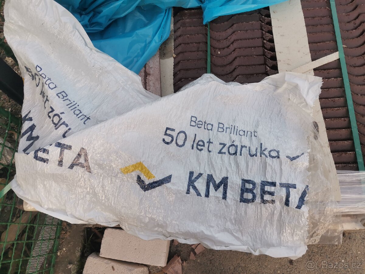 KM BETA - střešní tašky (nové) - 2