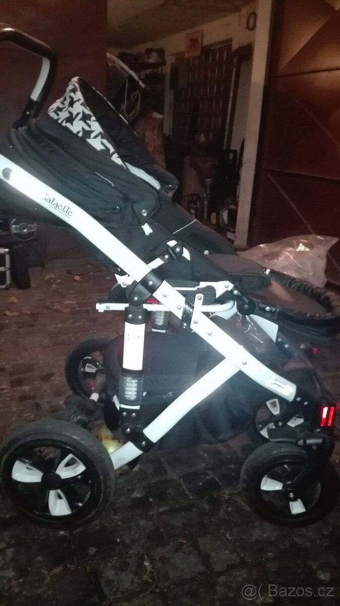 Adamex Galaktic kočárek - 2